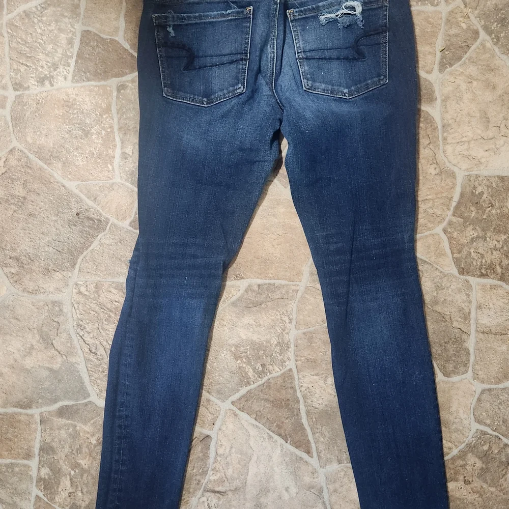 American Eagle Outfitters Dark Blue Distressed Skinny Jeans - Picture 7 of 9